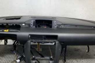 Planche de bord complete CITROEN C6 Photo n°1