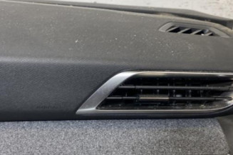 Planche de bord complete PEUGEOT 3008 2