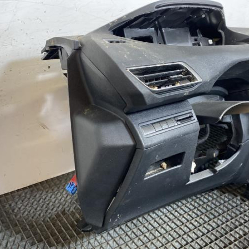 Planche de bord complete PEUGEOT 3008 2 Photo n°9