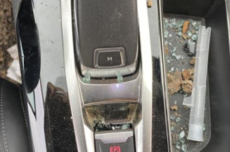 Planche de bord complete PEUGEOT 3008 2