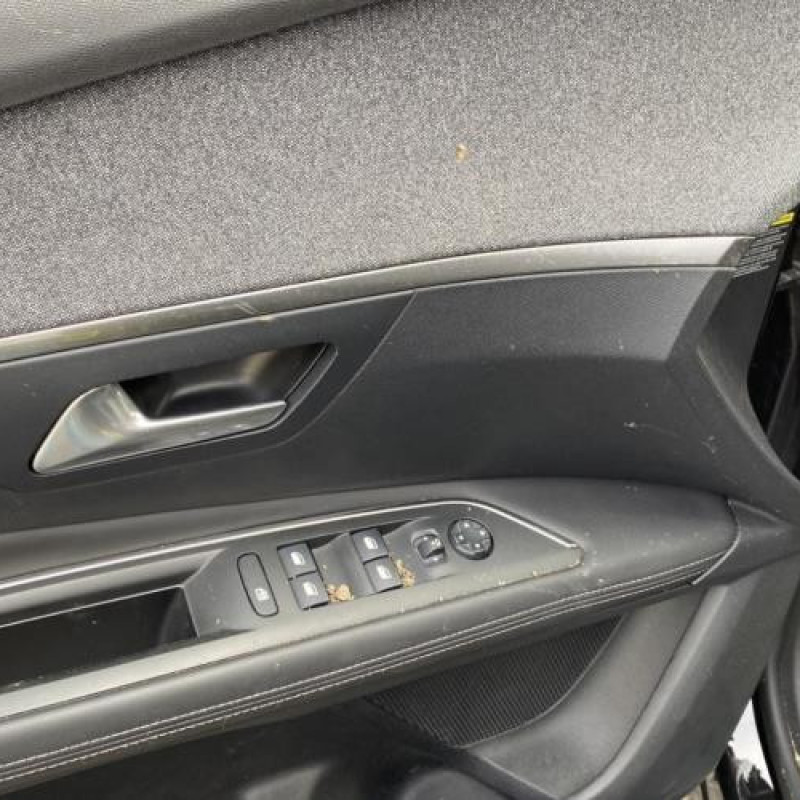 Planche de bord complete PEUGEOT 3008 2 Photo n°19