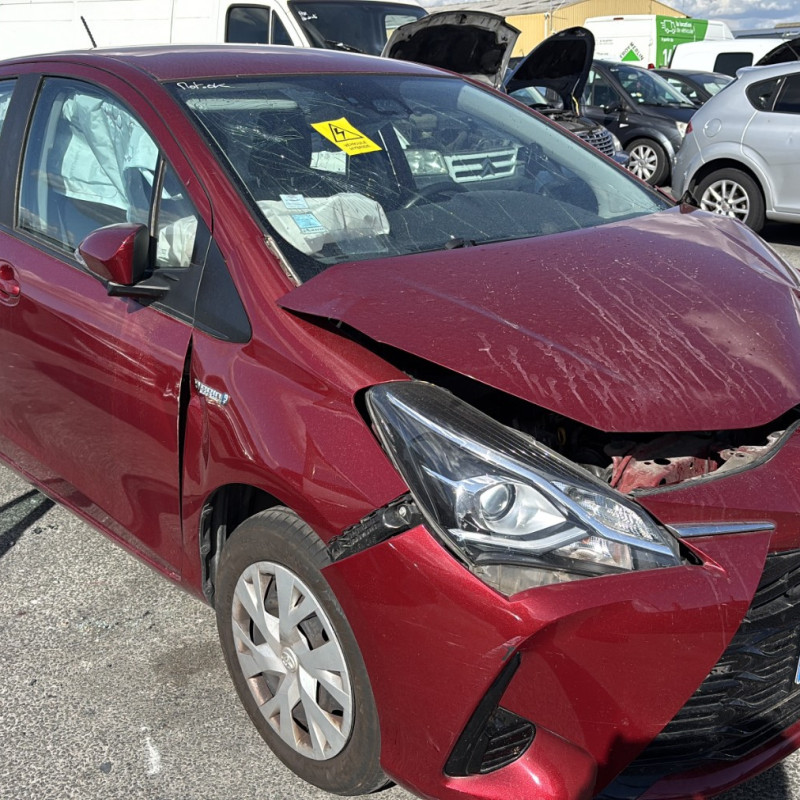 TOYOTA YARIS 3 PHASE 3 1.5i - 16V HYBRID Photo n°3
