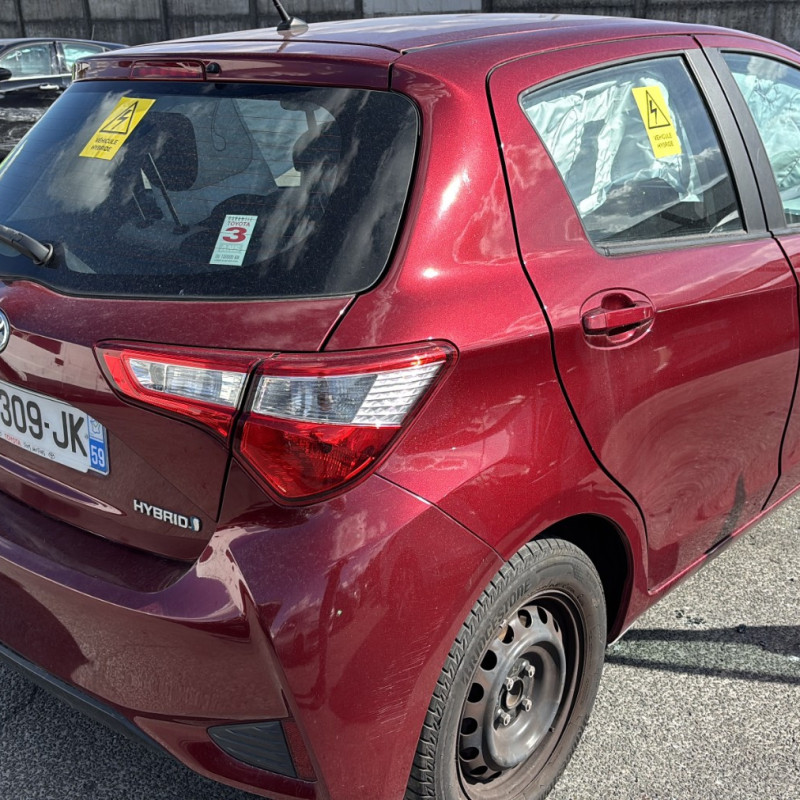 TOYOTA YARIS 3 PHASE 3 1.5i - 16V HYBRID Photo n°4