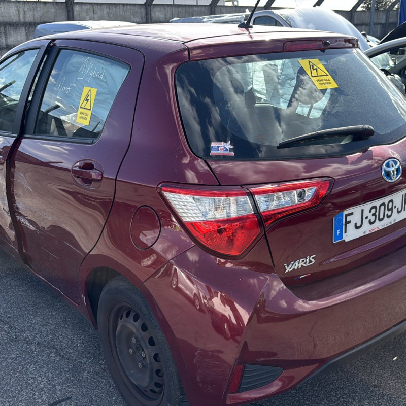 TOYOTA YARIS 3 PHASE 3 1.5i - 16V HYBRID Photo n°5