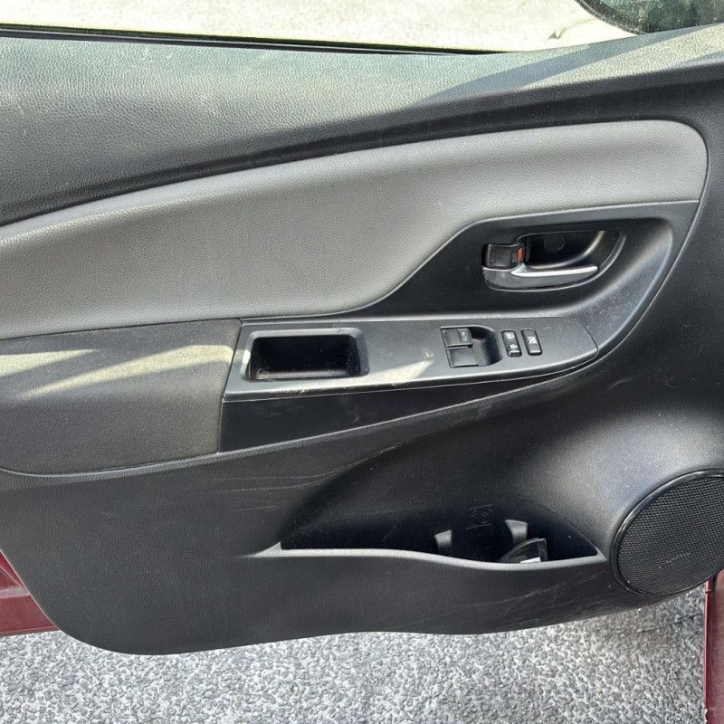 TOYOTA YARIS 3 PHASE 3 1.5i - 16V HYBRID Photo n°10