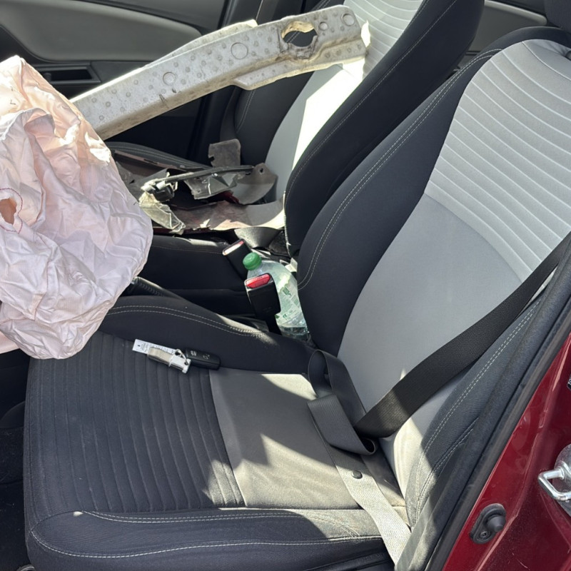TOYOTA YARIS 3 PHASE 3 1.5i - 16V HYBRID Photo n°12