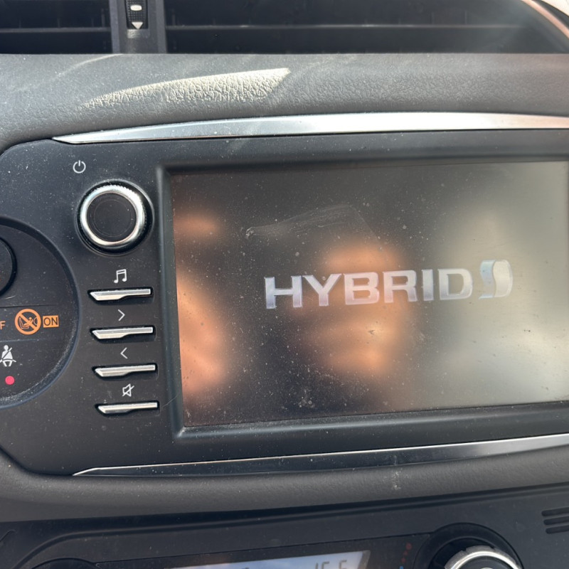 TOYOTA YARIS 3 PHASE 3 1.5i - 16V HYBRID Photo n°19