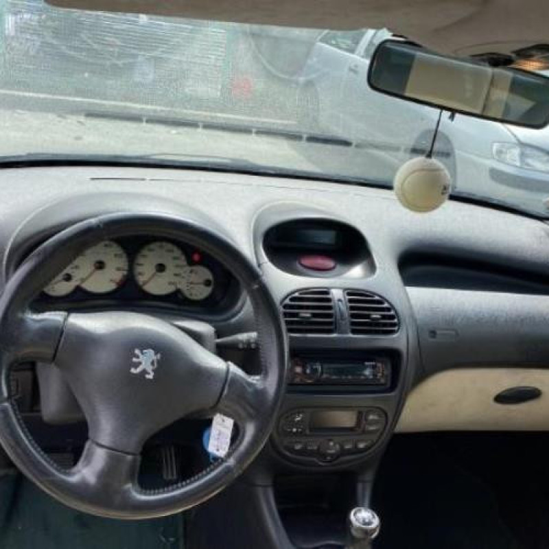 Moteur PEUGEOT 206 Photo n°19