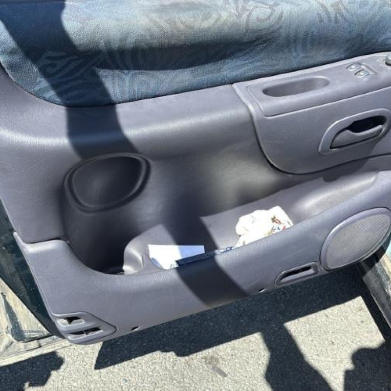 Porte avant gauche RENAULT GRAND ESPACE 3 Photo n°15