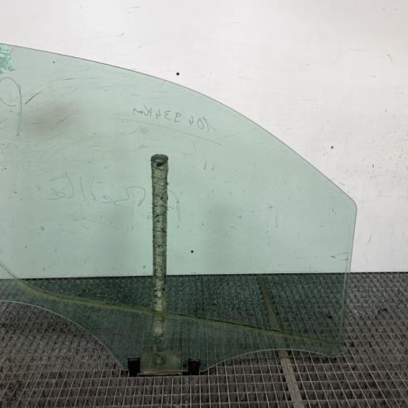 Vitre avant gauche CITROEN JUMPY 3 M Photo n°4