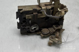 Serrure avant droit PEUGEOT 106
