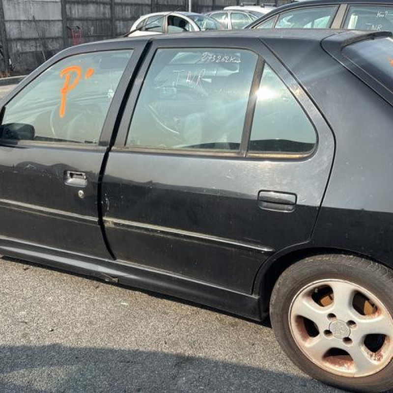 Poignee interieur arriere gauche PEUGEOT 306 Photo n°9