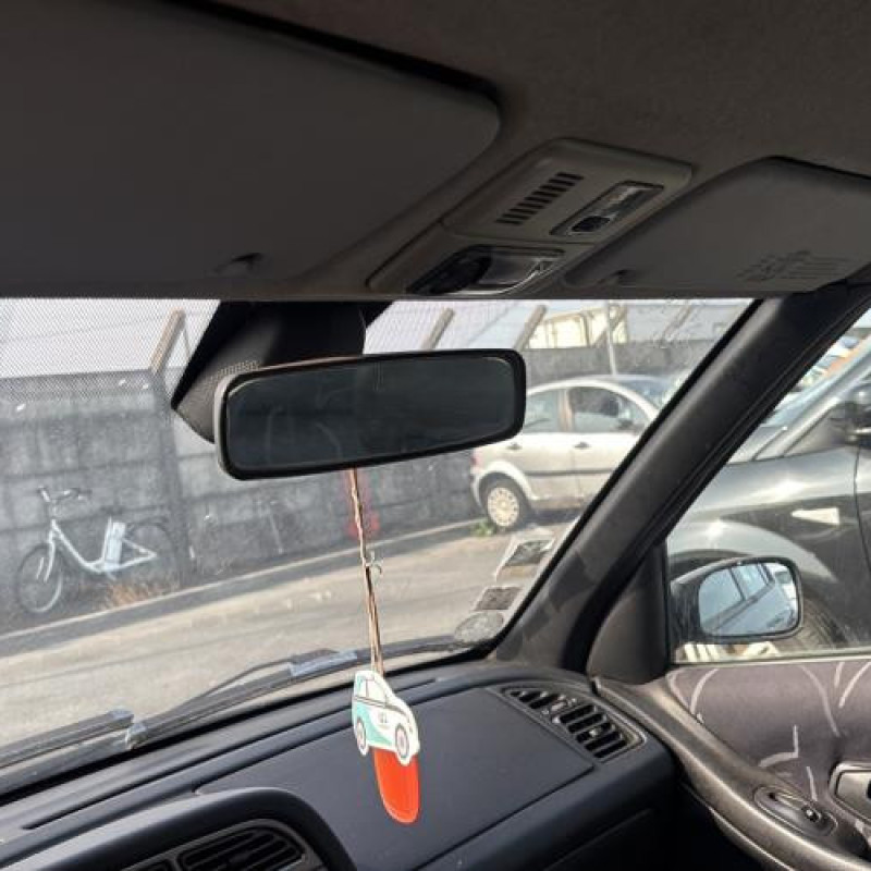 Poignee interieur arriere gauche PEUGEOT 306 Photo n°17