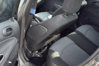 Vitre avant droit PEUGEOT 206