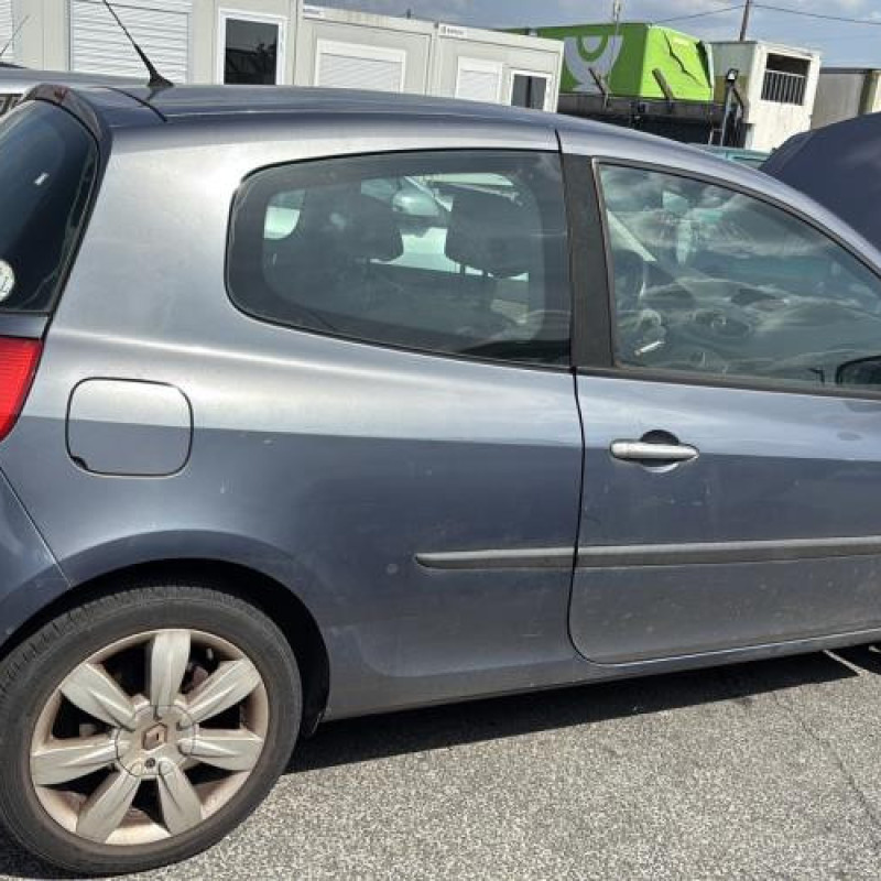 Levier frein à main RENAULT CLIO 3 Photo n°20