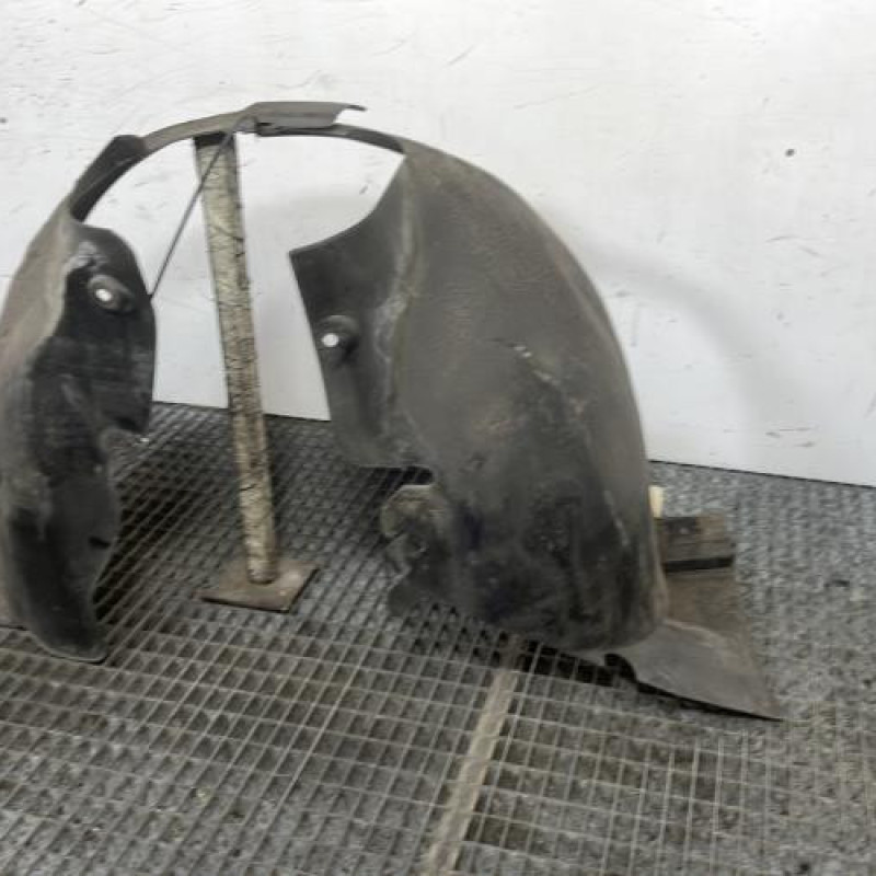 Pare boue avant droit PEUGEOT 206 Photo n°4