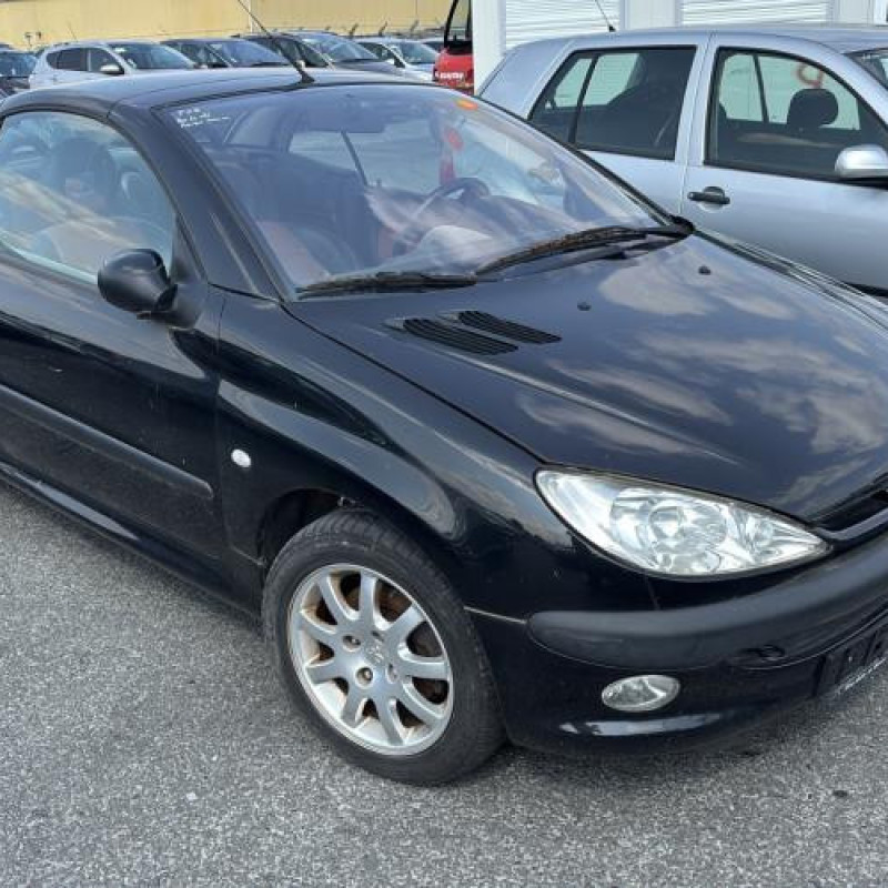 Pare boue avant droit PEUGEOT 206 Photo n°6