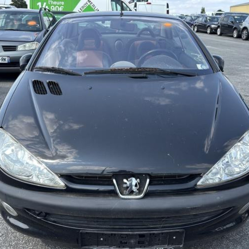 Pare boue avant droit PEUGEOT 206 Photo n°12