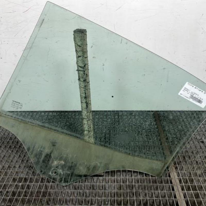 Vitre arriere droit RENAULT MEGANE 4 Photo n°4