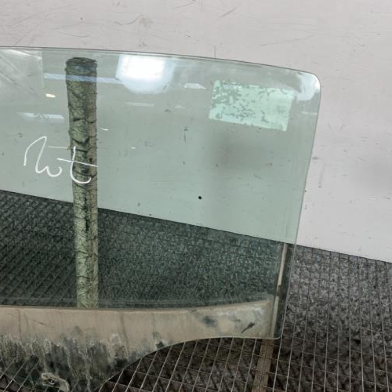 Vitre arriere gauche RENAULT MEGANE 4 Photo n°3