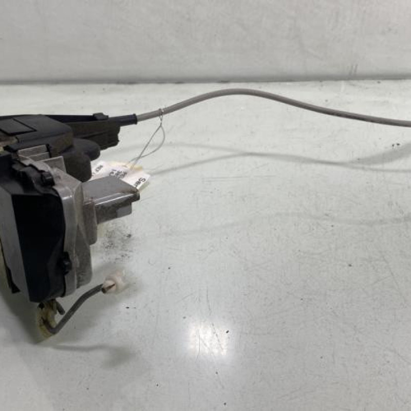 Serrure avant droit PEUGEOT 307 Photo n°1