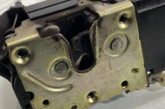 Serrure avant droit PEUGEOT 307