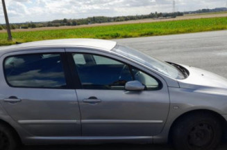 Serrure avant droit PEUGEOT 307