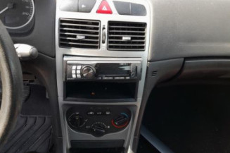 Serrure avant droit PEUGEOT 307