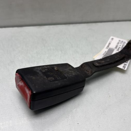 Attache ceinture avant droit VOLKSWAGEN POLO 4 Photo n°1