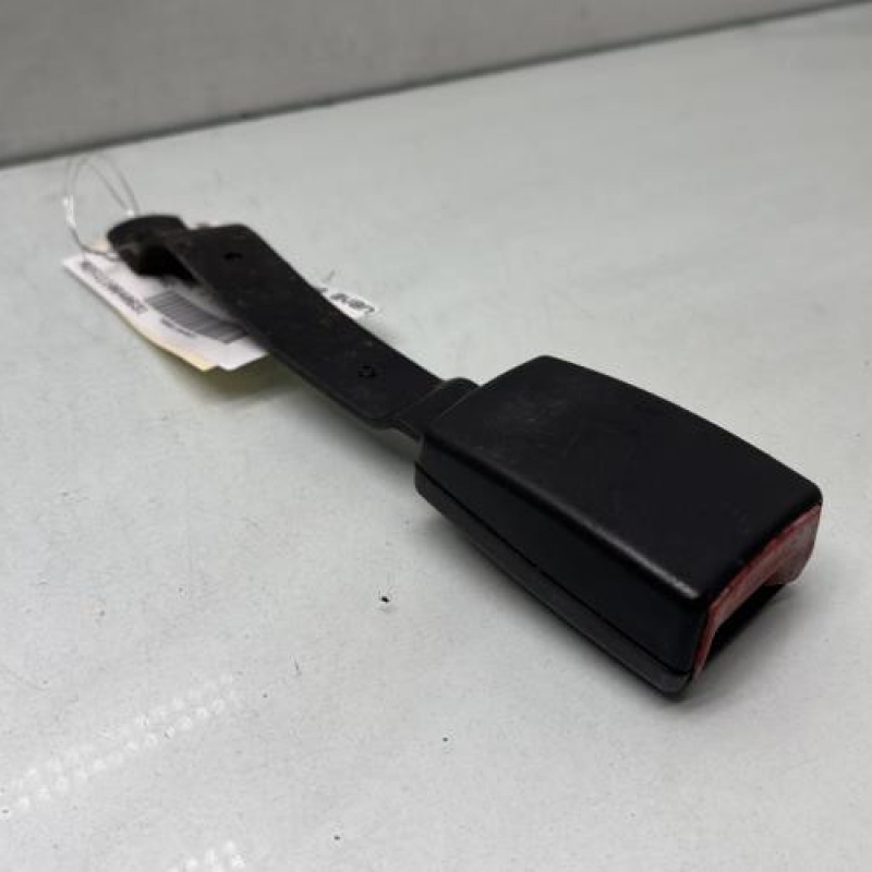 Attache ceinture avant droit VOLKSWAGEN POLO 4 Photo n°3