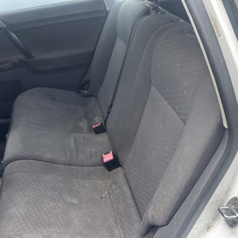 Attache ceinture avant droit VOLKSWAGEN POLO 4 Photo n°14