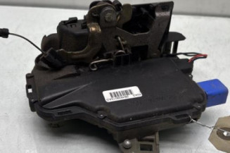 Serrure arriere gauche VOLKSWAGEN POLO 4