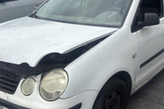 Retroviseur gauche VOLKSWAGEN POLO 4