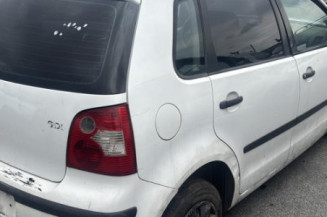 Retroviseur gauche VOLKSWAGEN POLO 4