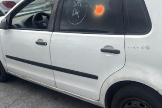 Retroviseur gauche VOLKSWAGEN POLO 4