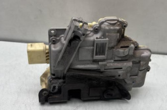 Serrure arriere droit AUDI A3 2
