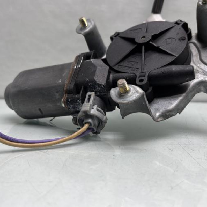 Leve vitre electrique avant droit RENAULT CLIO 2 Photo n°5