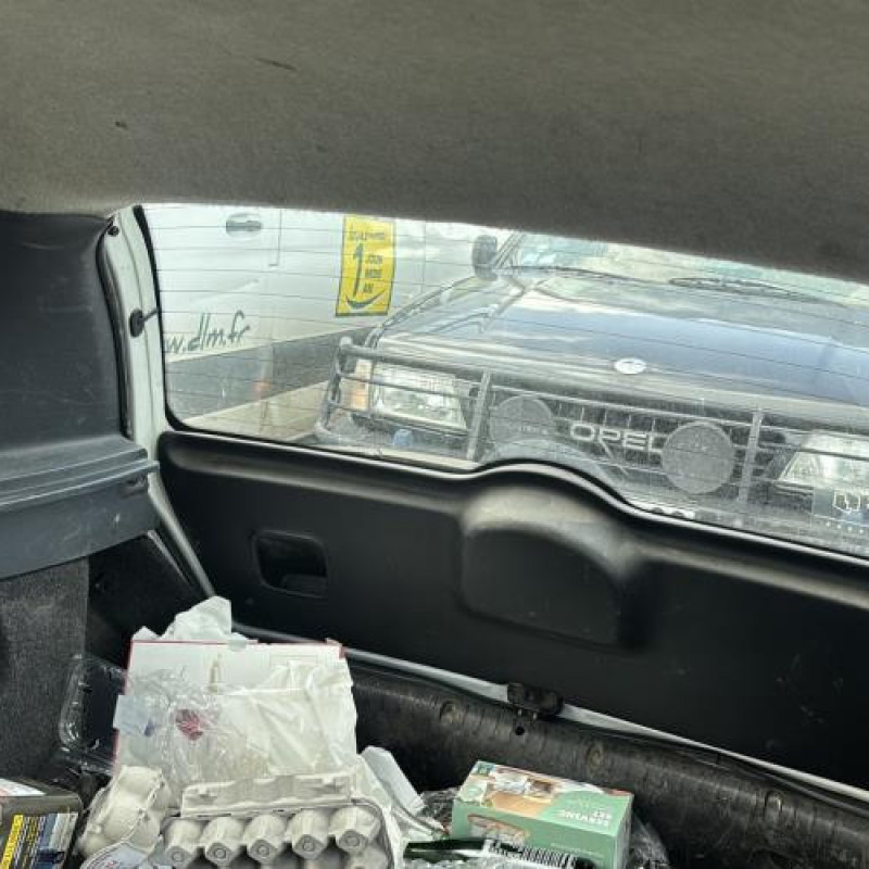 Leve vitre electrique avant droit RENAULT CLIO 2 Photo n°18