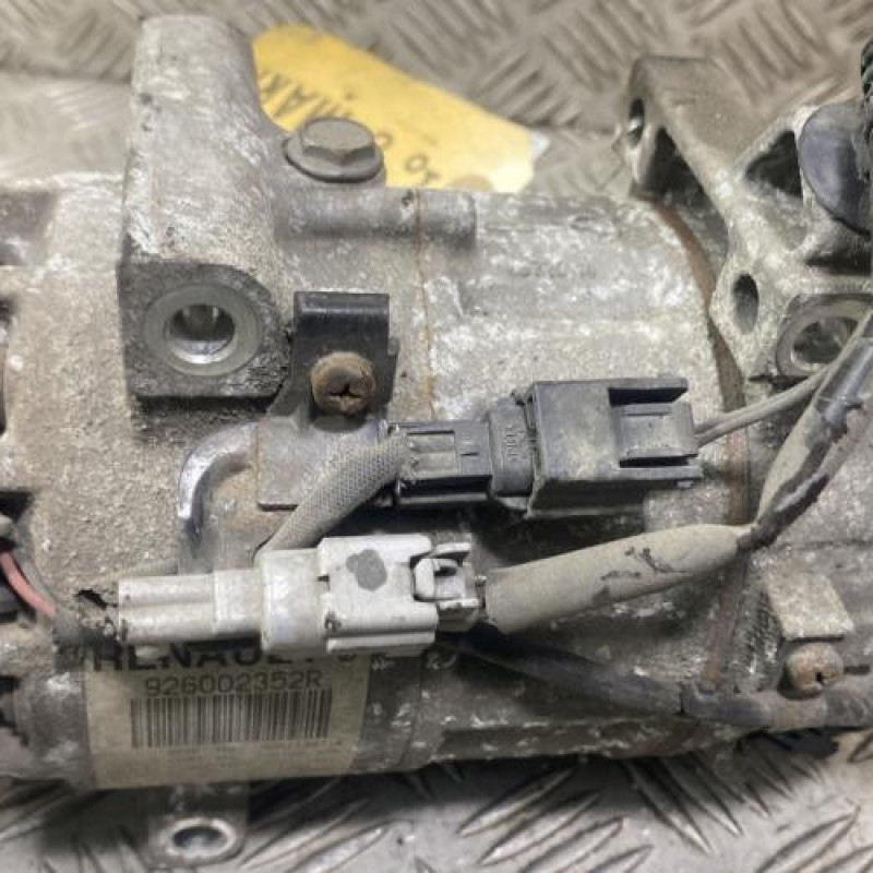 Compresseur clim RENAULT CLIO 4 Photo n°5