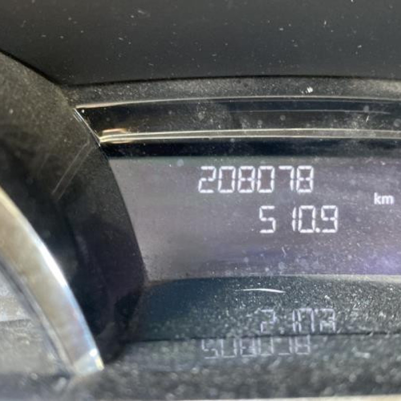 Compresseur clim RENAULT CLIO 4 Photo n°16