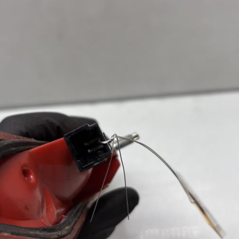 Feu arriere stop central PEUGEOT 308 1 Photo n°3