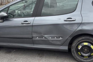 Feu arriere stop central PEUGEOT 308 1