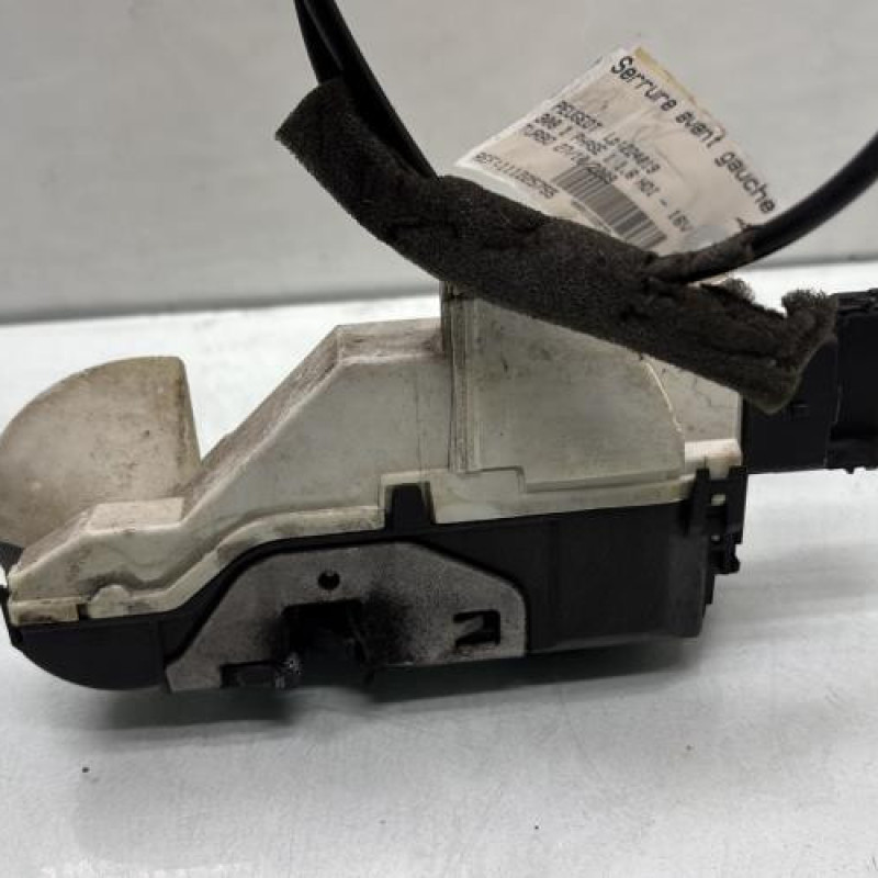 Serrure avant gauche PEUGEOT 308 1 Photo n°3