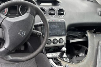 Serrure avant gauche PEUGEOT 308 1