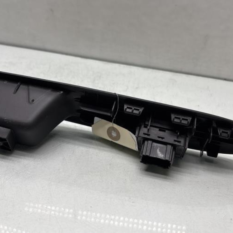 Interrupteur de leve vitre avant droit CITROEN DS3 Photo n°2