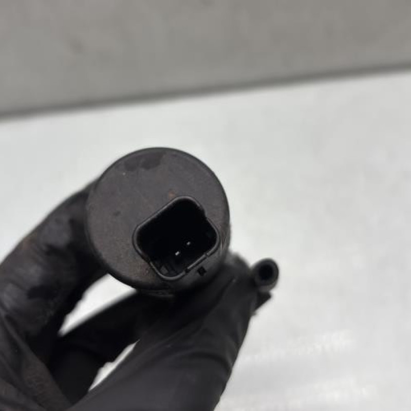 Pompe lave glace avant DACIA DUSTER 1 Photo n°4