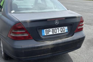 Retroviseur droit MERCEDES CLASSE C 203