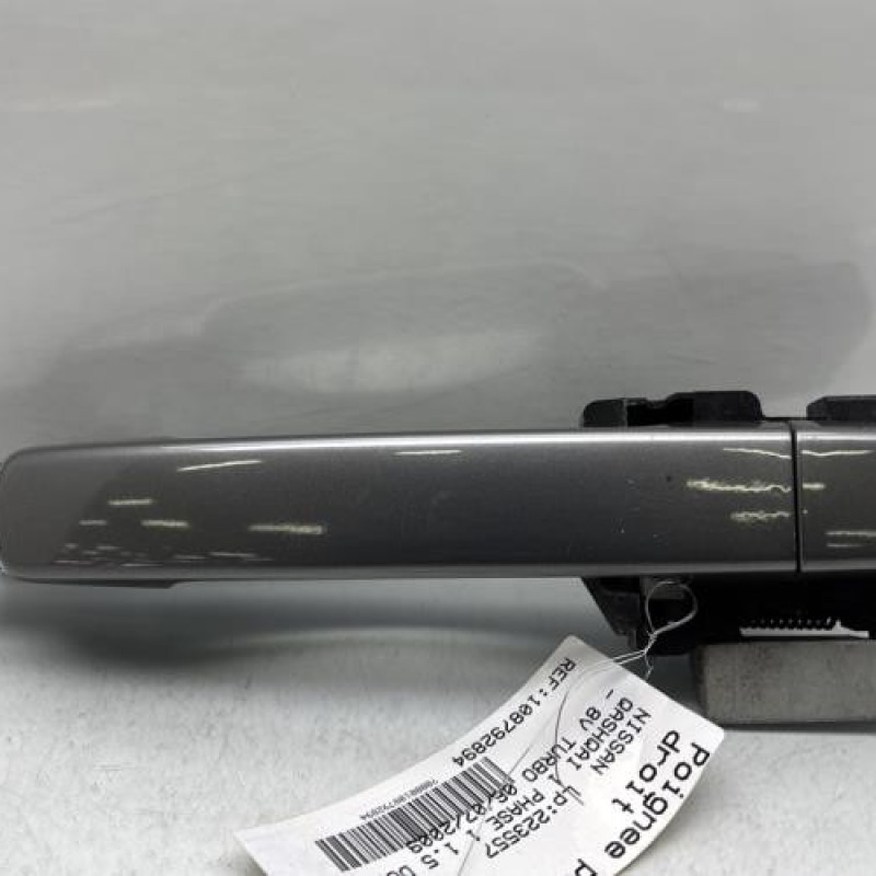 Poignee porte arriere droit NISSAN QASHQAI 1 Photo n°1