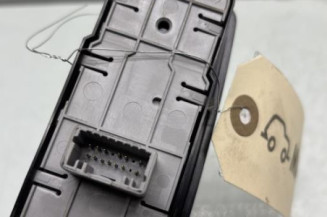 Interrupteur de leve vitre avant gauche RENAULT LAGUNA 3