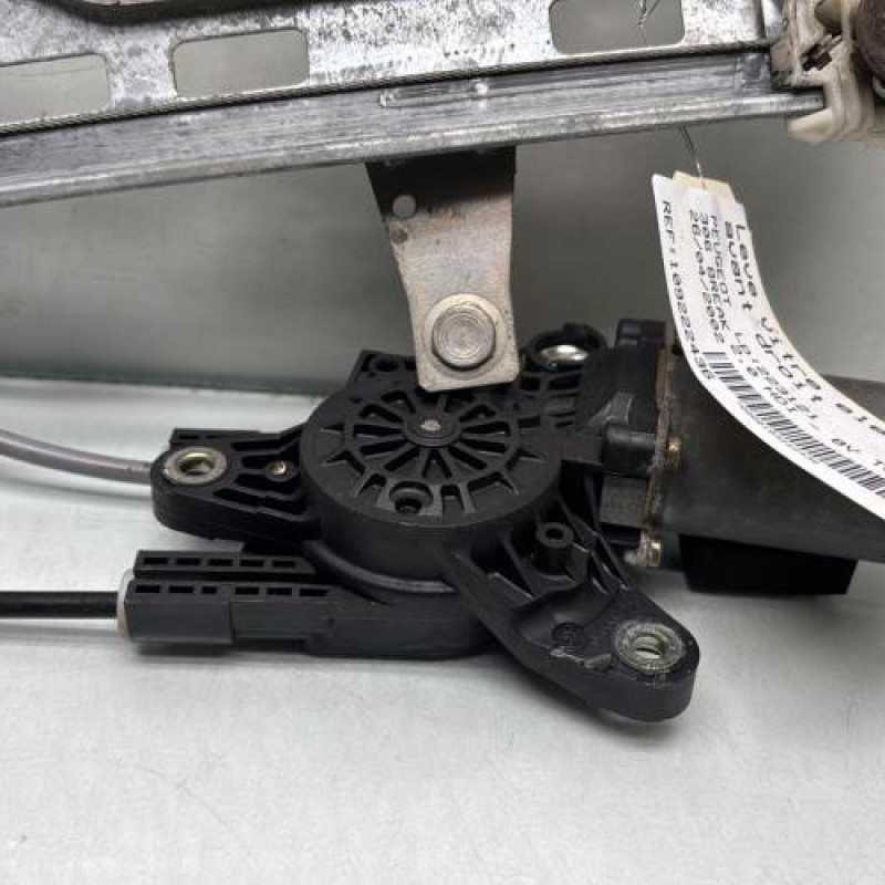 Leve vitre electrique avant droit PEUGEOT 306 Photo n°3